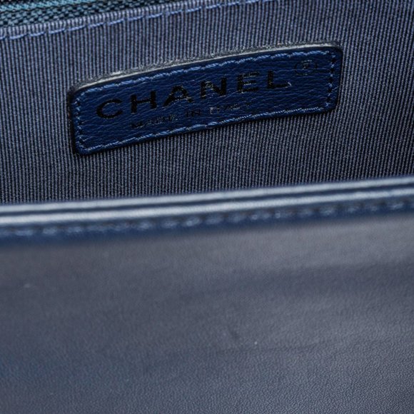 Chanel Ombre Faded Quilted Medium Boy Bag - Picture 11 of 13